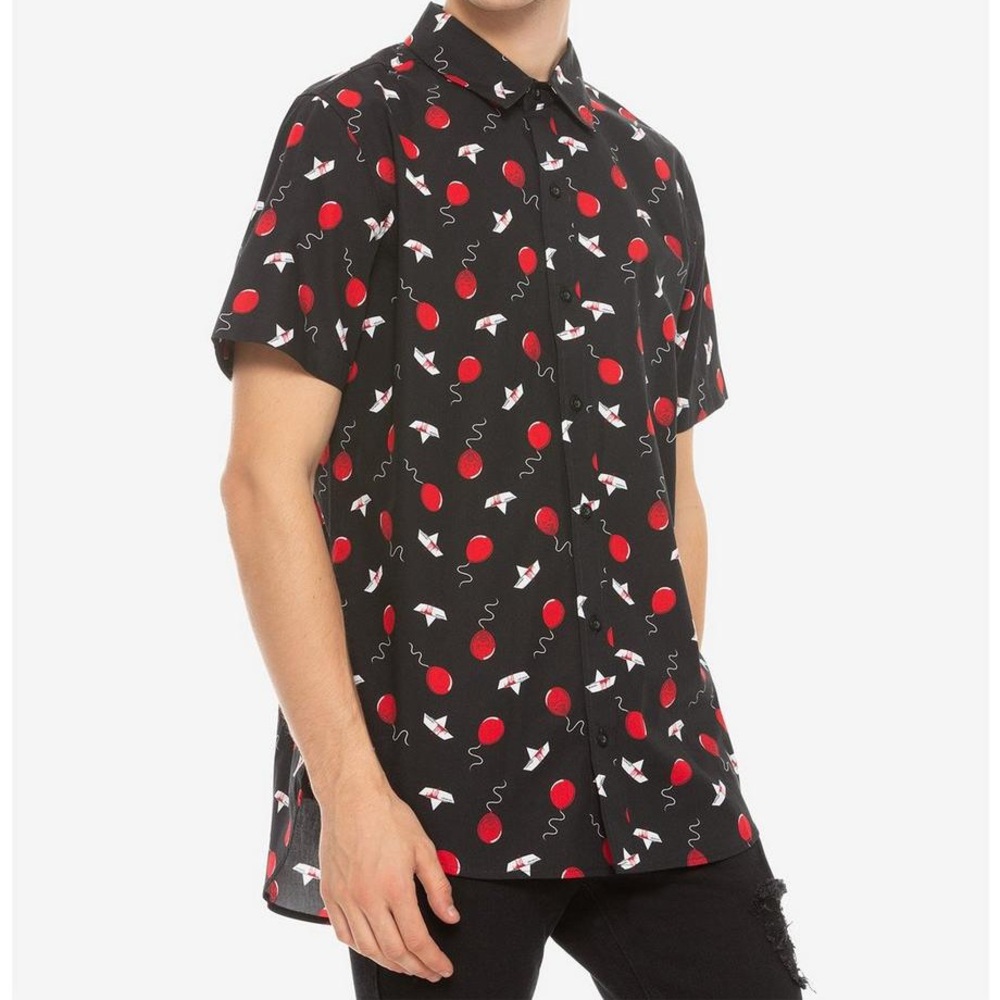 Hot Topic It Chapter 2 button up